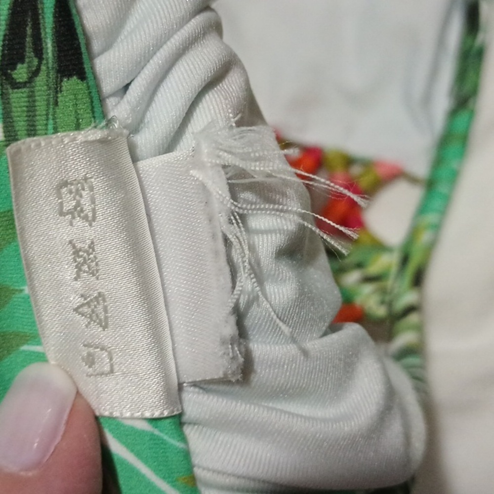 OneDadeMar 2 Piece Bikini XS Gandul Bandeau Top Embroidery and Embellishments - Picture 13 of 14
